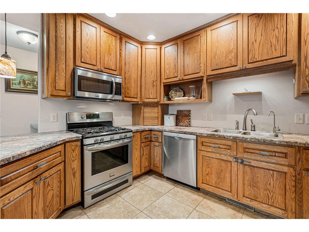 1636 Saint Paul Road Owatonna MN 55060 7076889 image11