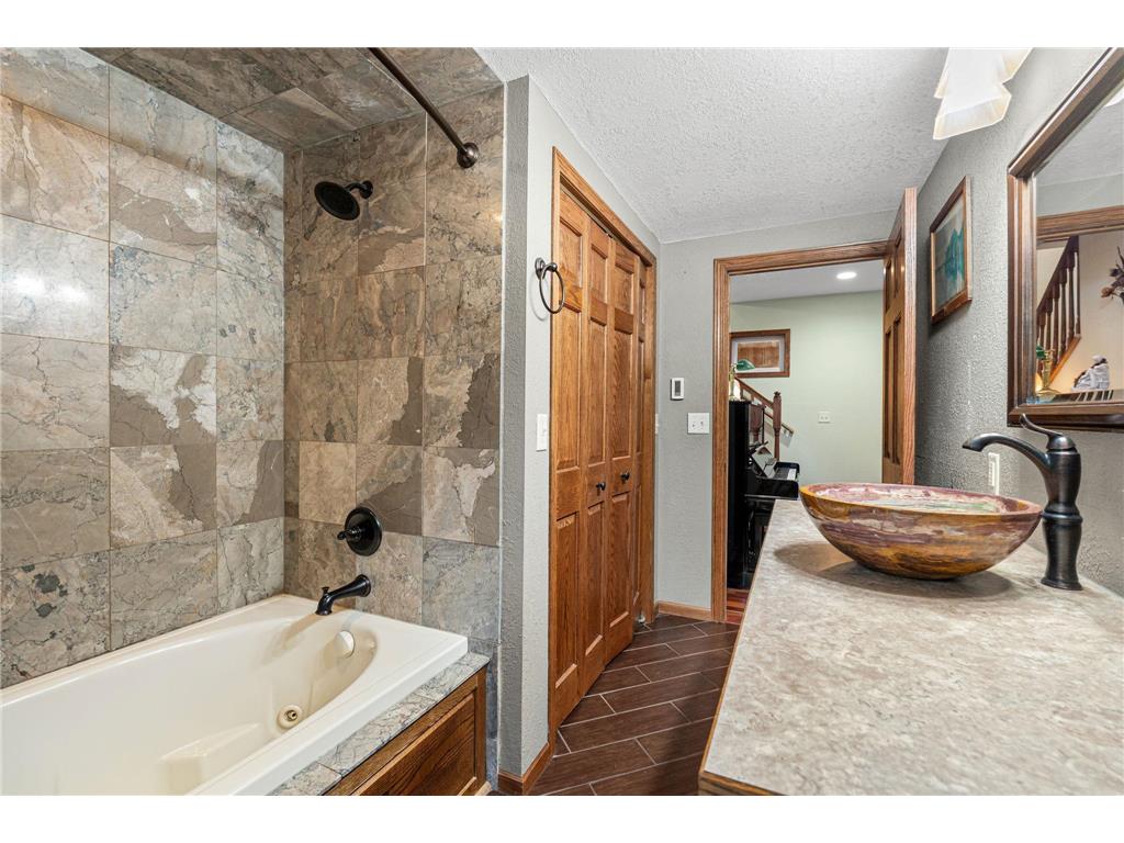 1636 Saint Paul Road Owatonna MN 55060 7076889 image19