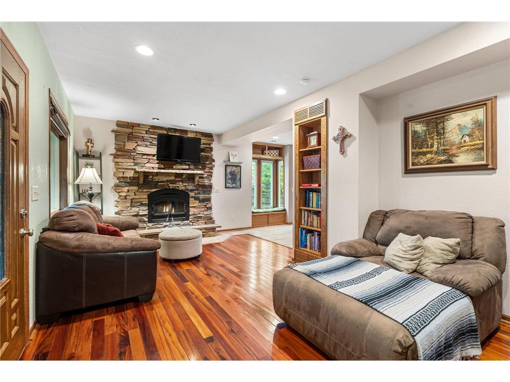 1636 Saint Paul Road Owatonna MN 55060 7076889 image8