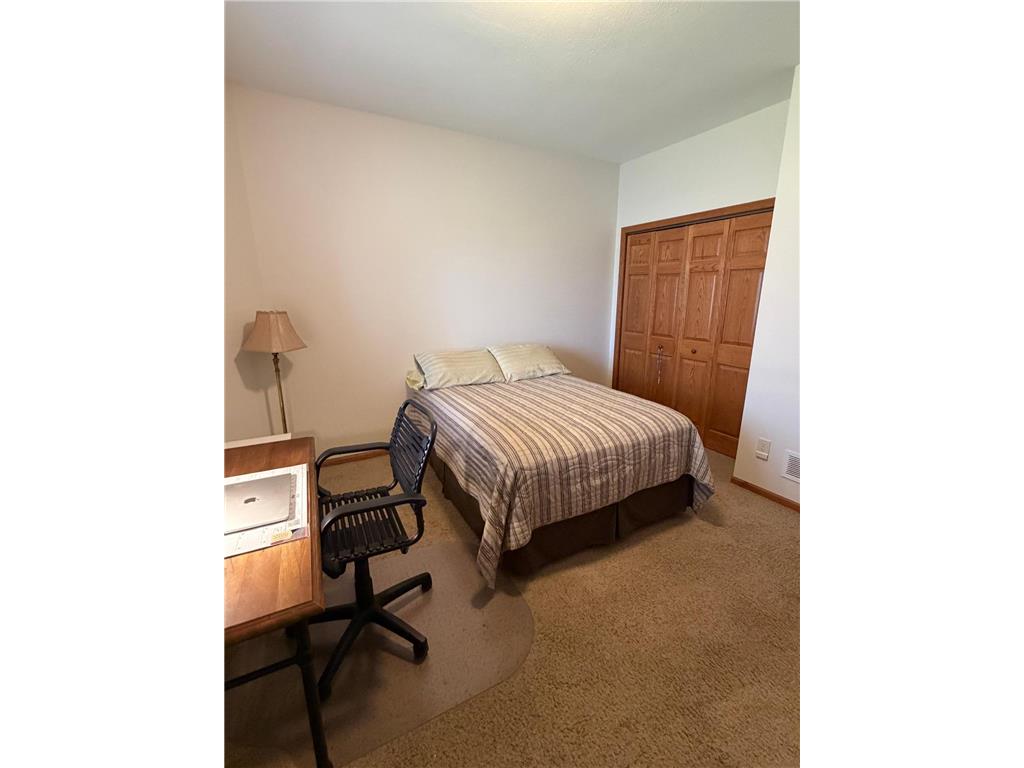 1636 Thunderbird Road #11 Marshall MN 56258 7075770 image25