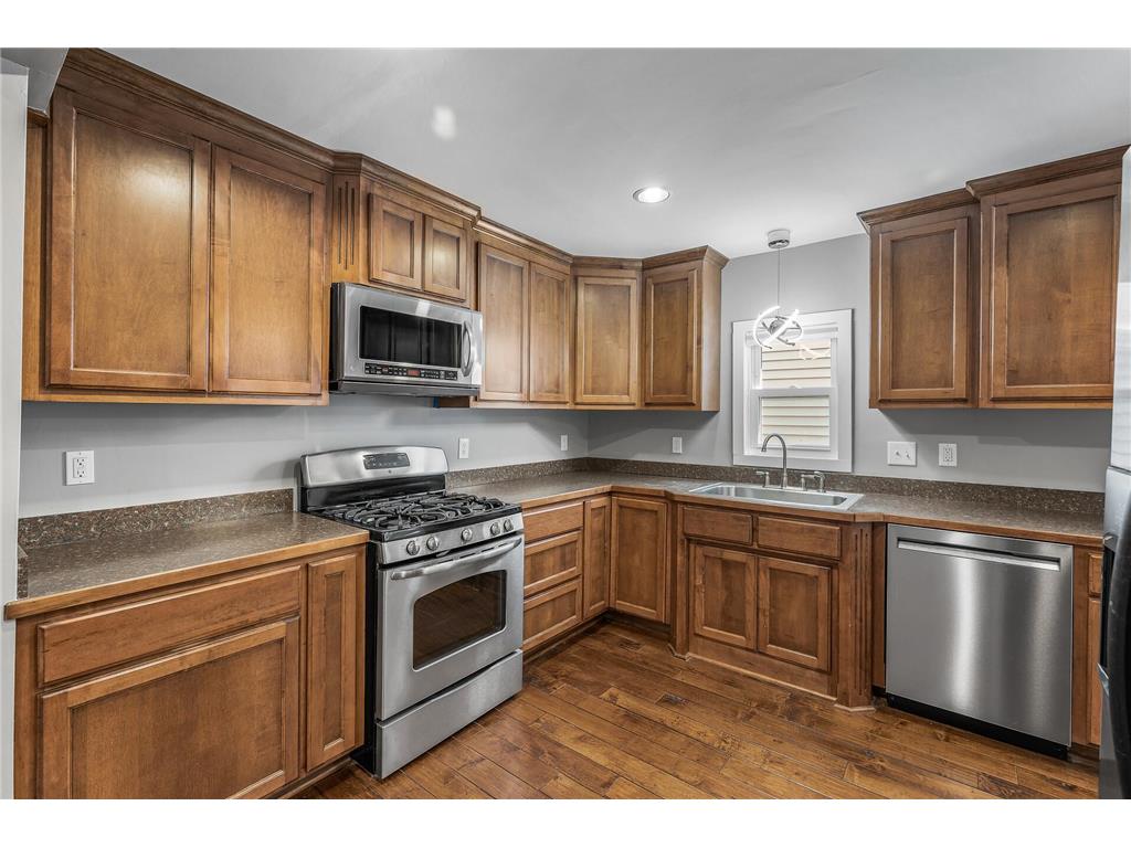 1636 W Breda Avenue Saint Paul MN 55108 6640002 image1