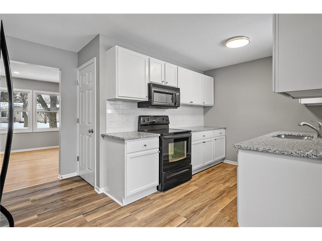 16366 Florida Way W, Lakeville, MN, 55068 MLS 7587159 Edina Realty