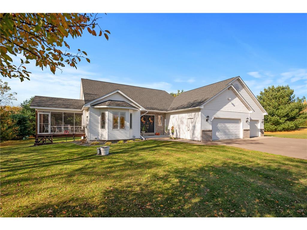 1637 52nd Street Somerset WI 54025 6270642 image1