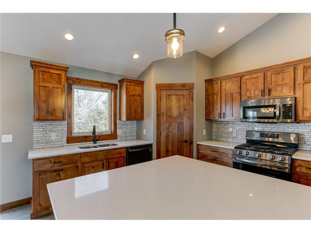 1637 75th Avenue Hammond WI 54015 6823756 image2