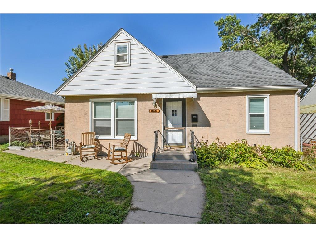 1637 Iowa Avenue E Saint Paul MN 55106 6785120 image1