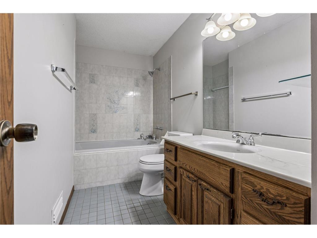 16370 Division Street Lakeland MN 55043 7042395 image15