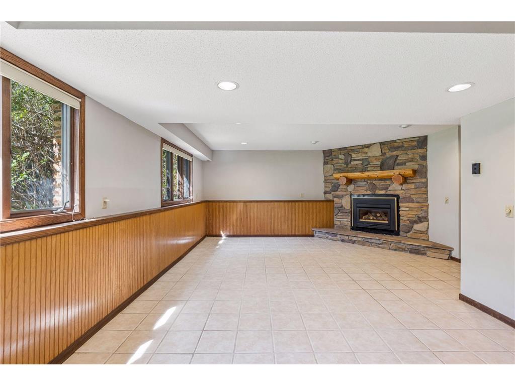 16370 Division Street Lakeland MN 55043 7042395 image28