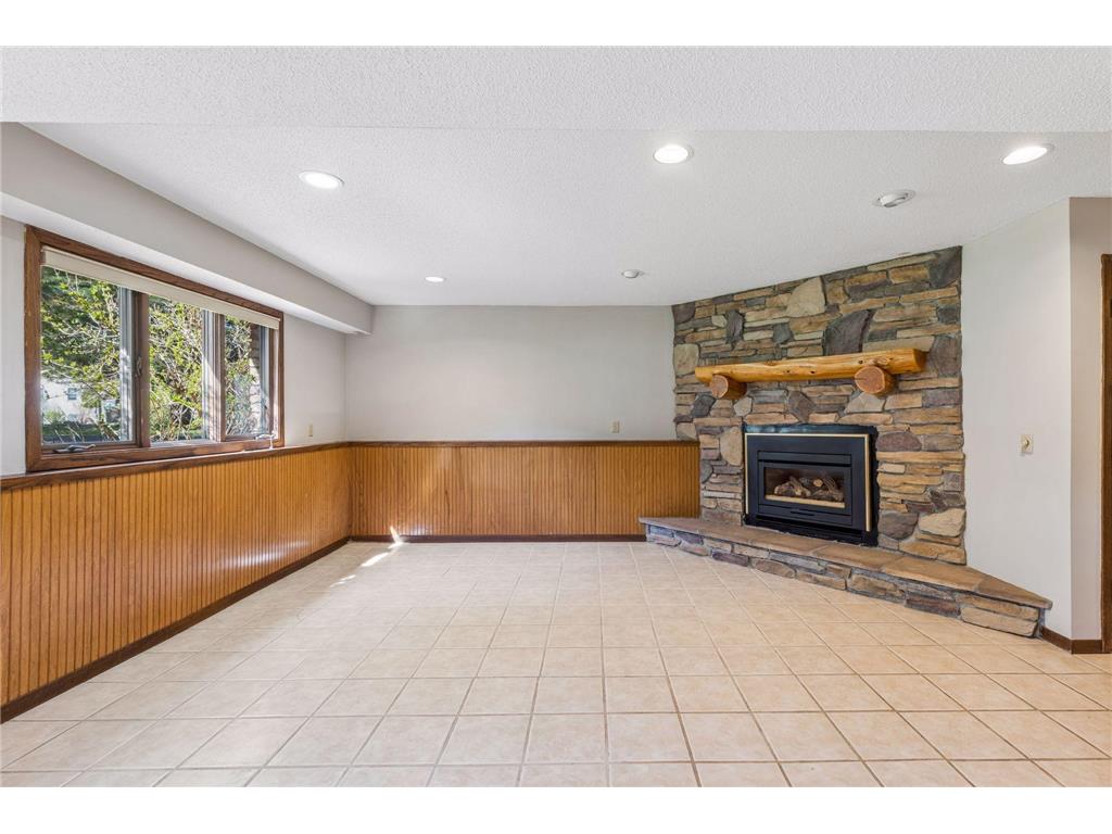 16370 Division Street Lakeland MN 55043 7042395 image29