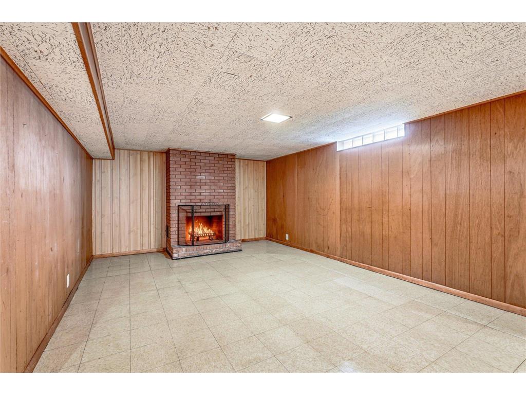 1638 Glenview Court Arden Hills MN 55112 7068823 image39