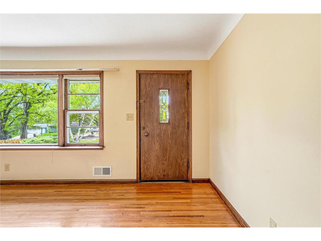 1638 Glenview Court Arden Hills MN 55112 7068823 image5