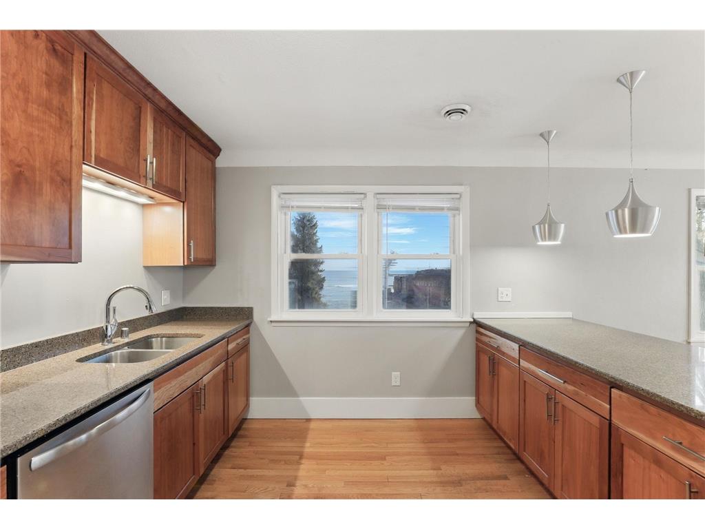 1638 Marshall Avenue Saint Paul MN 55104 7064227 image13