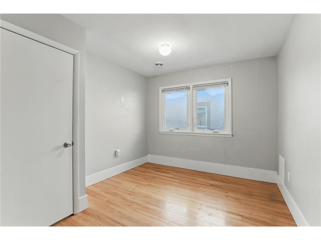 1638 Marshall Avenue Saint Paul MN 55104 7064227 image20
