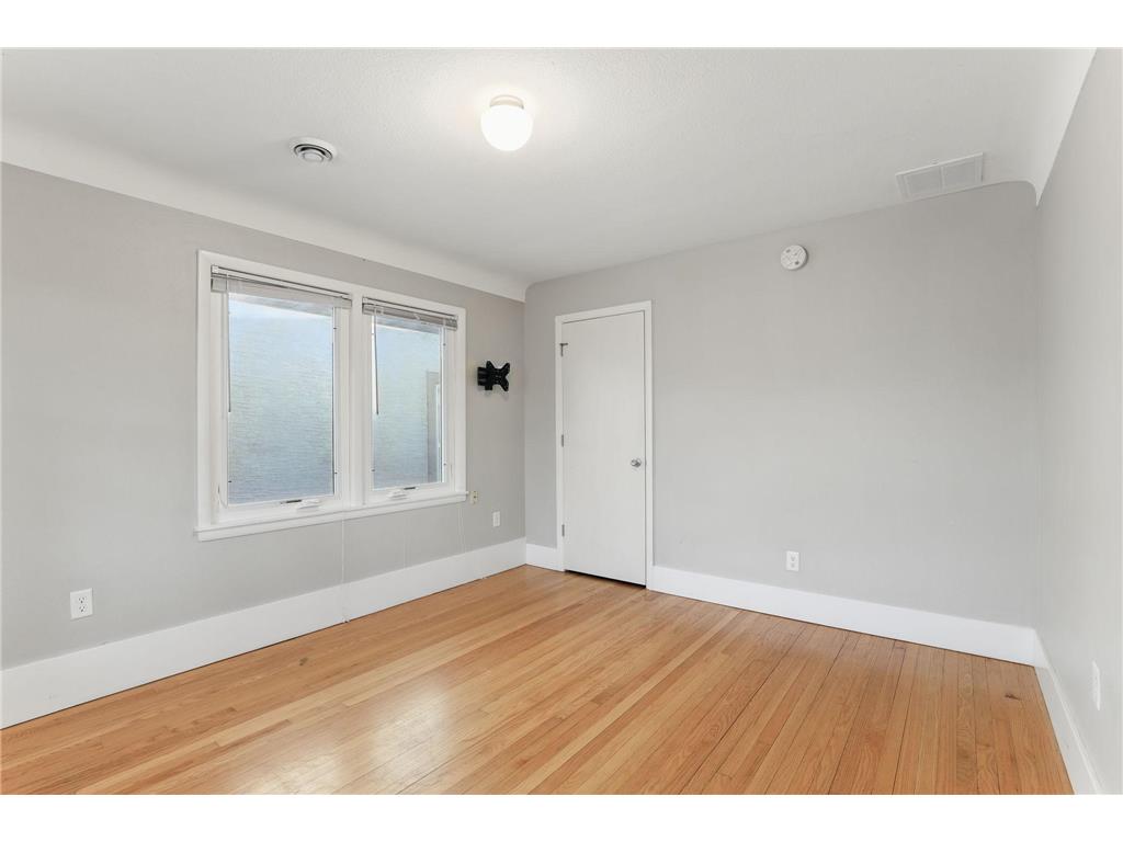 1638 Marshall Avenue Saint Paul MN 55104 7064227 image8