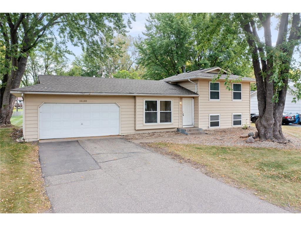 16380 Gannon Avenue W Lakeville MN 55068 6551900 image1