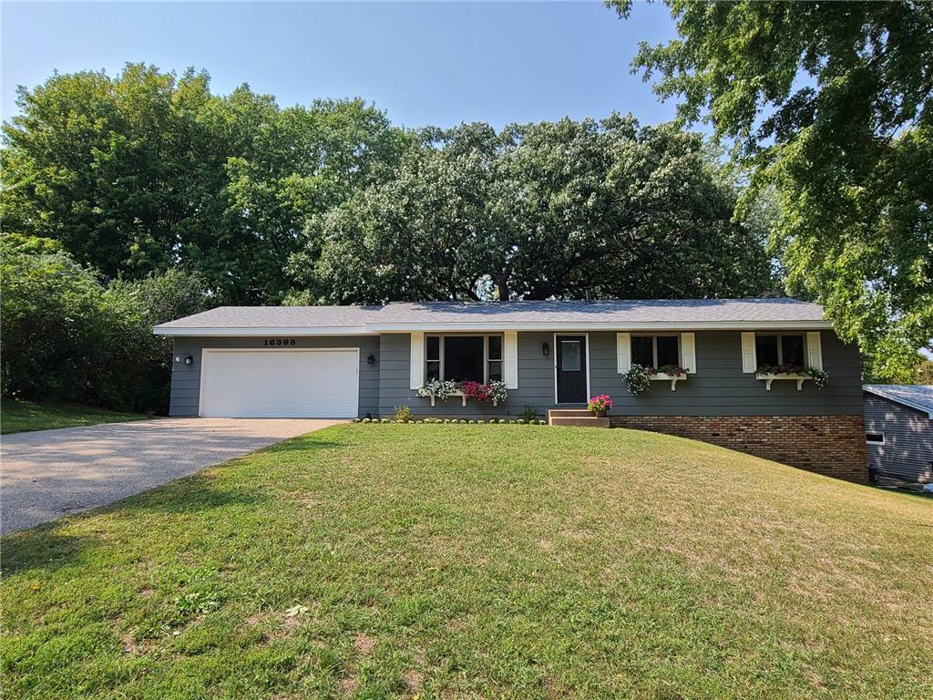 16398 Mandan Avenue SE, Prior Lake, MN 55372 MLS 6257820 Edina Realty