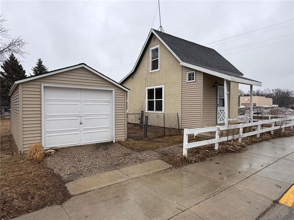 164 Cossairt Avenue W Eden Valley MN 55329 6760034 image1