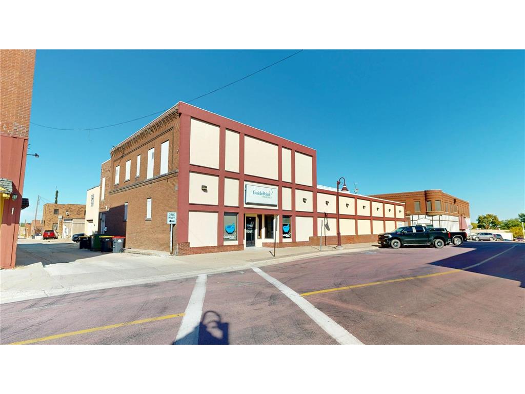 164 E 2nd Street Redwood Falls MN 56283 6792209 image3