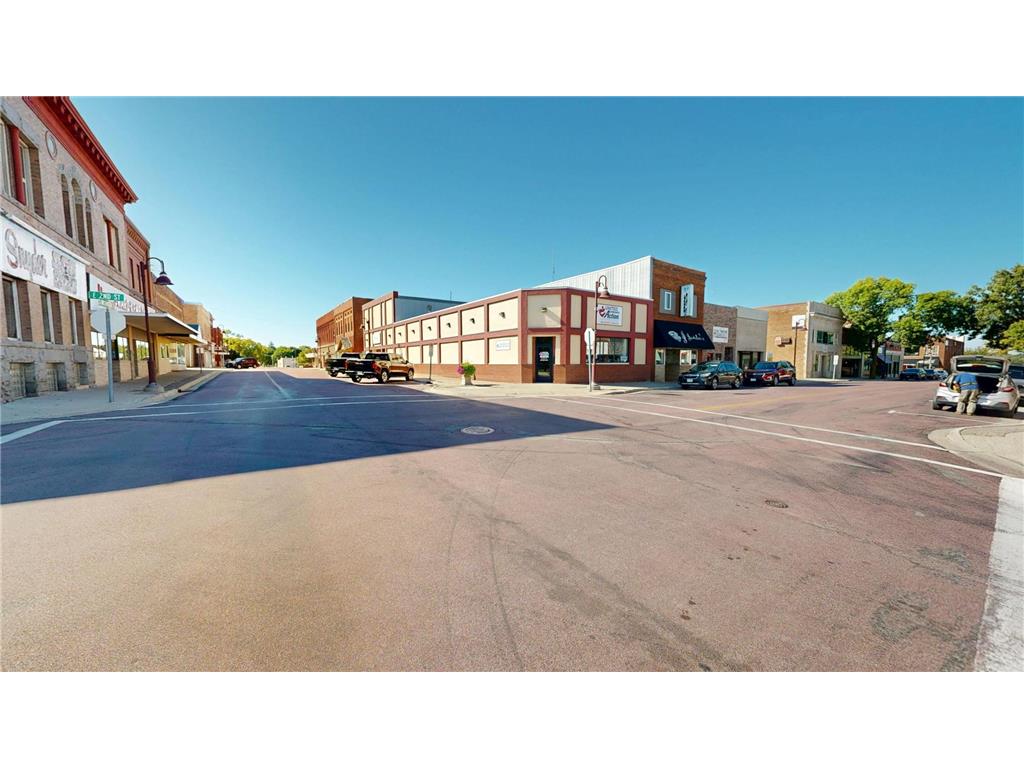 164 E 2nd Street Redwood Falls MN 56283 6792209 image36