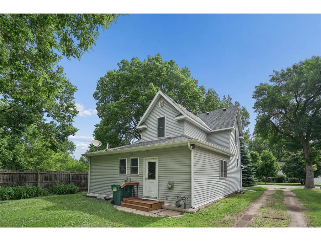 164 S Litchfield Avenue Litchfield MN 55355 7082151 image22