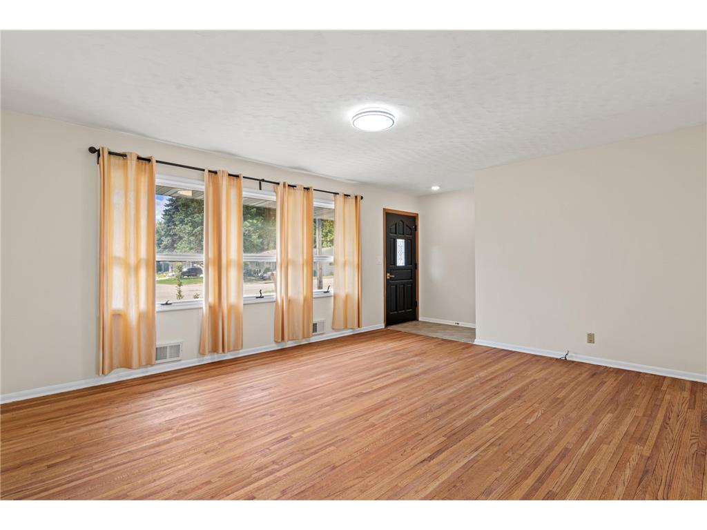 1640 7th Street NW New Brighton MN 55112 7089862 image6
