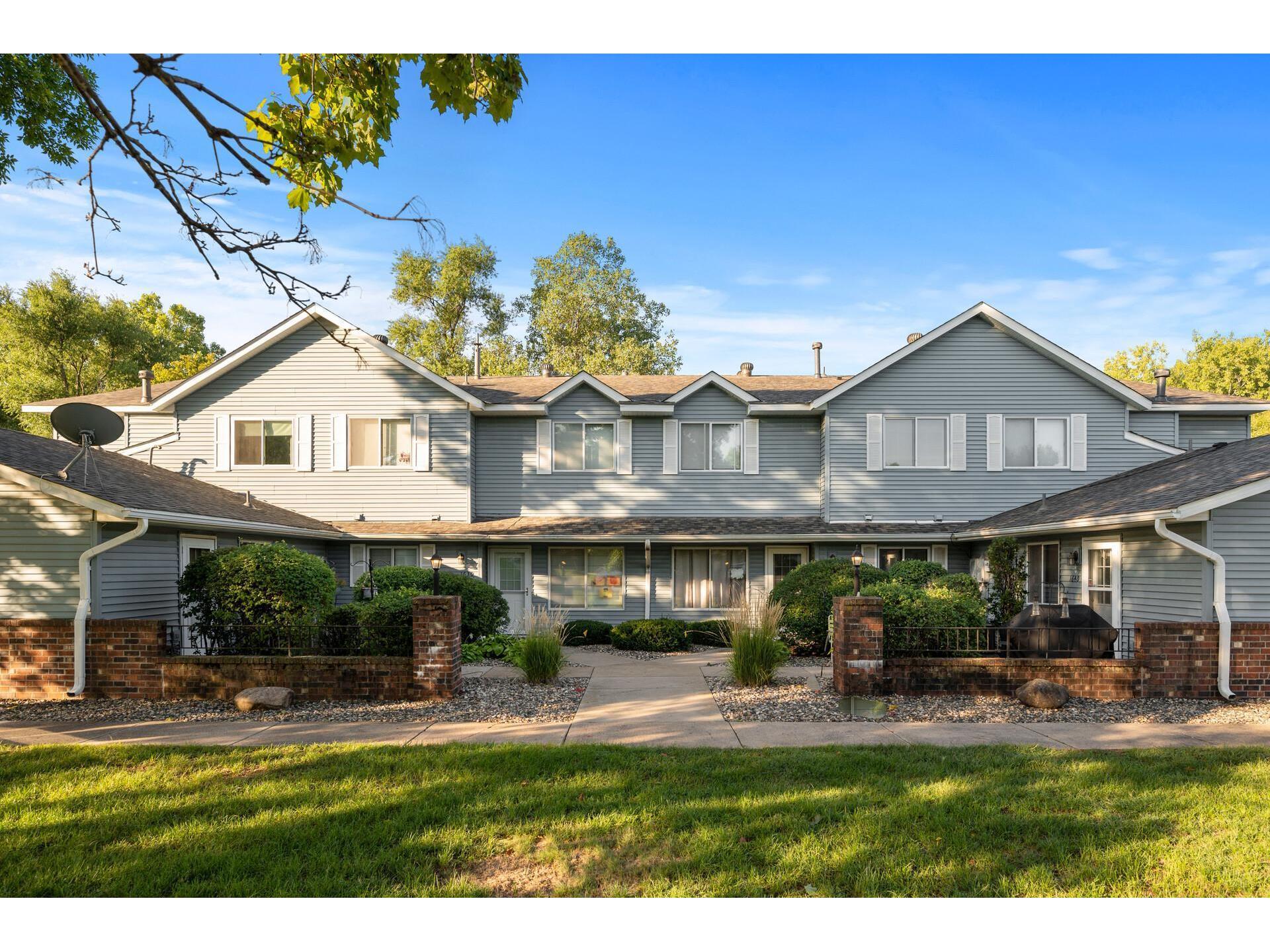 1640 Helena Road N, Oakdale, MN 55128 MLS 5731440 Edina Realty