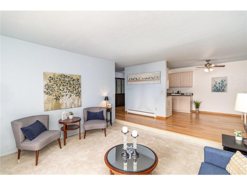 1640 Highway 36 W #336 Roseville MN 55113 6622803 image1