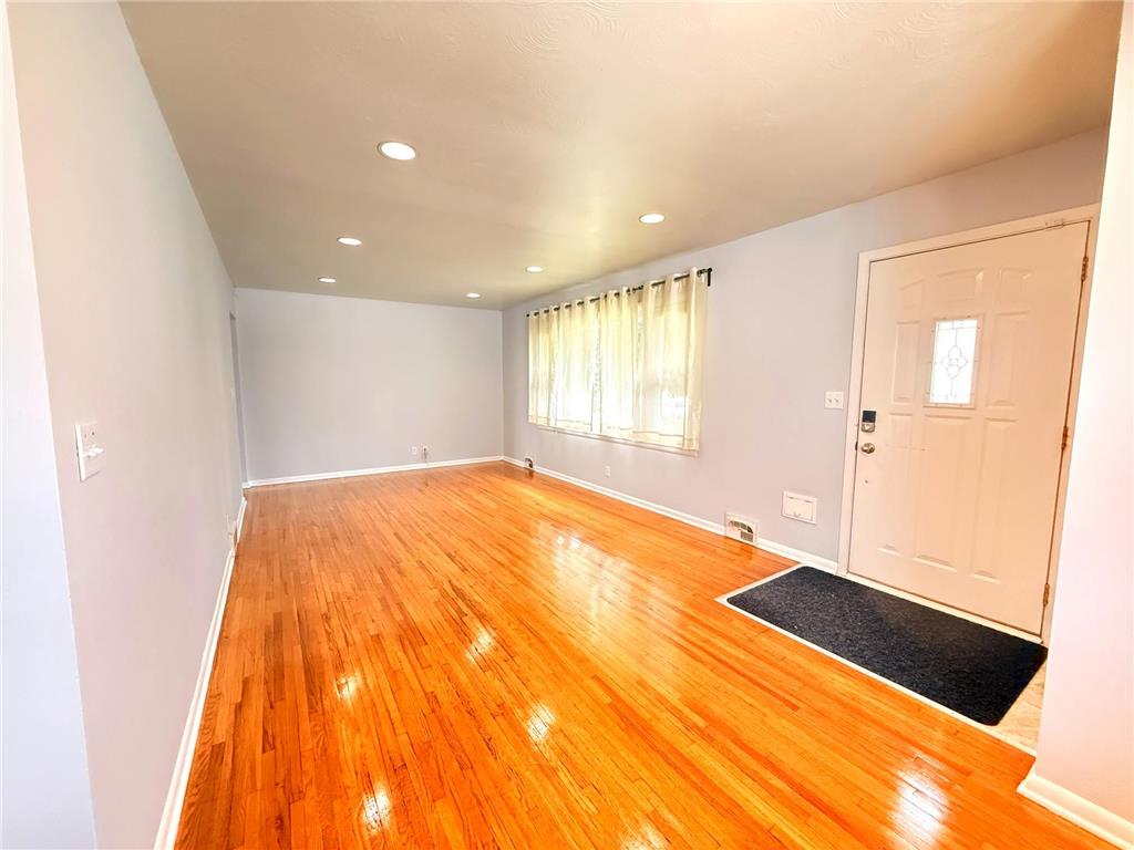 1640 Montana Avenue E Saint Paul MN 55106 7083171 image14