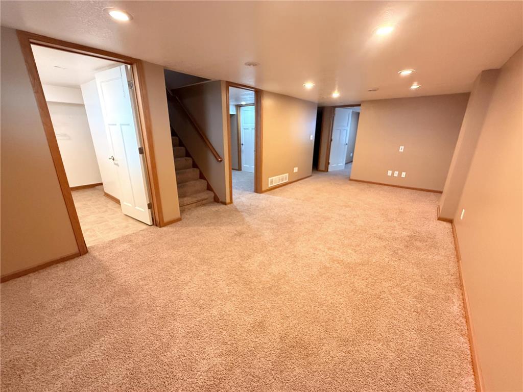1640 Montana Avenue E Saint Paul MN 55106 7083171 image26