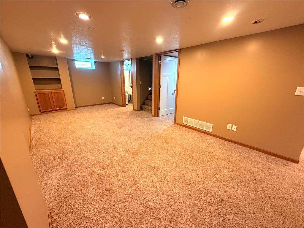 1640 Montana Avenue E Saint Paul MN 55106 7083171 image29