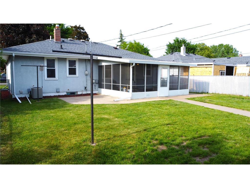 1640 Montana Avenue E Saint Paul MN 55106 7083171 image7