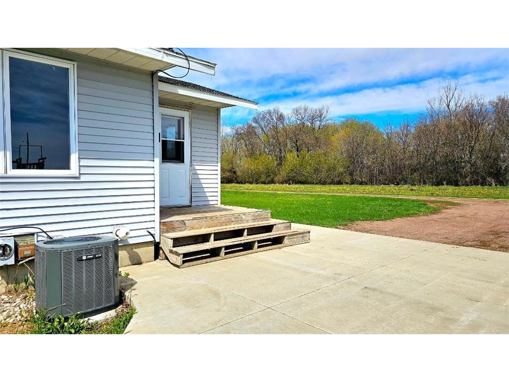 16404 440th Avenue Framnas Twp MN 56267 7046033 image6