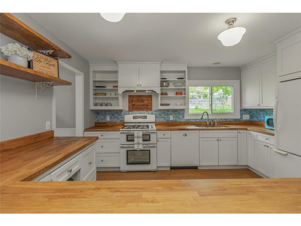 16404 Temple Drive S Minnetonka MN 55345 7078509 image15