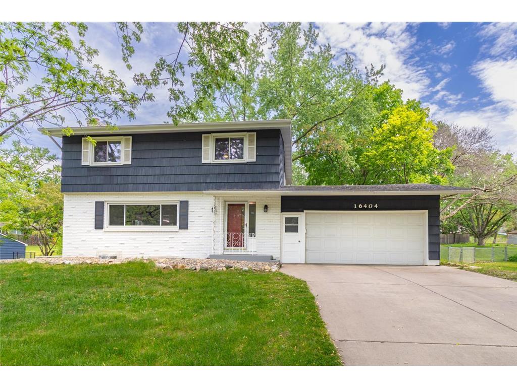 16404 Temple Drive S Minnetonka MN 55345 7078509 image2