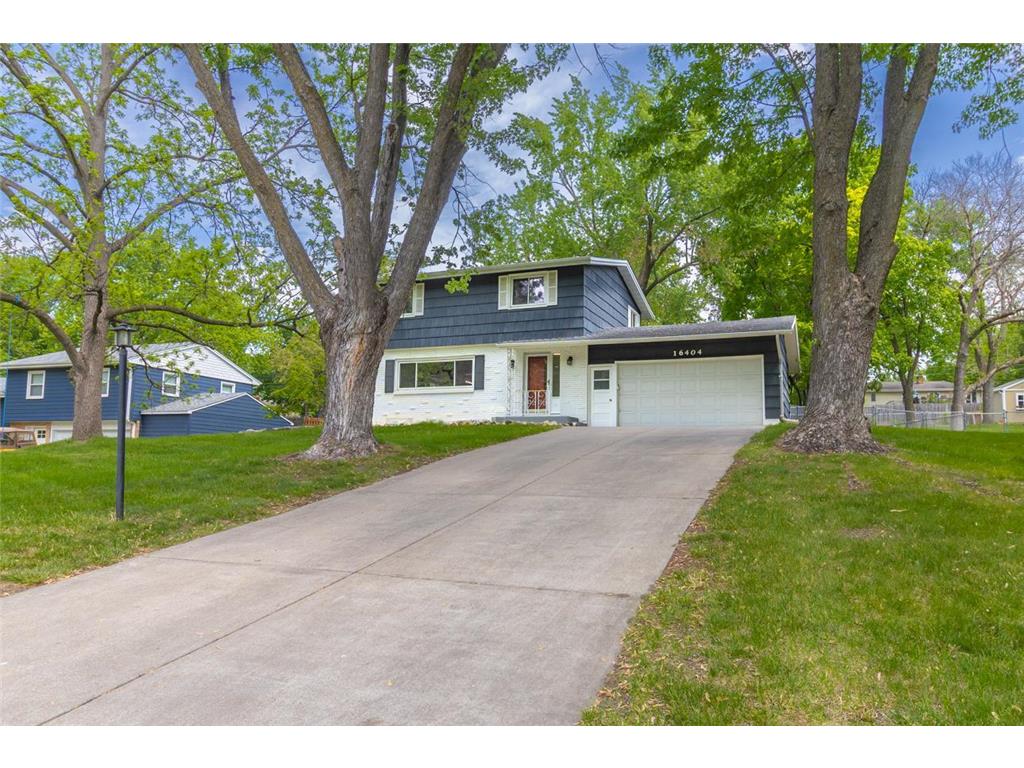 16404 Temple Drive S Minnetonka MN 55345 7078509 image3