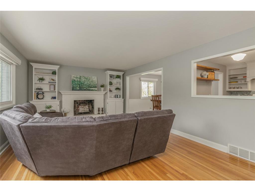 16404 Temple Drive S Minnetonka MN 55345 7078509 image7