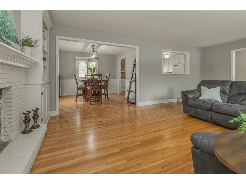 16404 Temple Drive S Minnetonka MN 55345 7078509 image8
