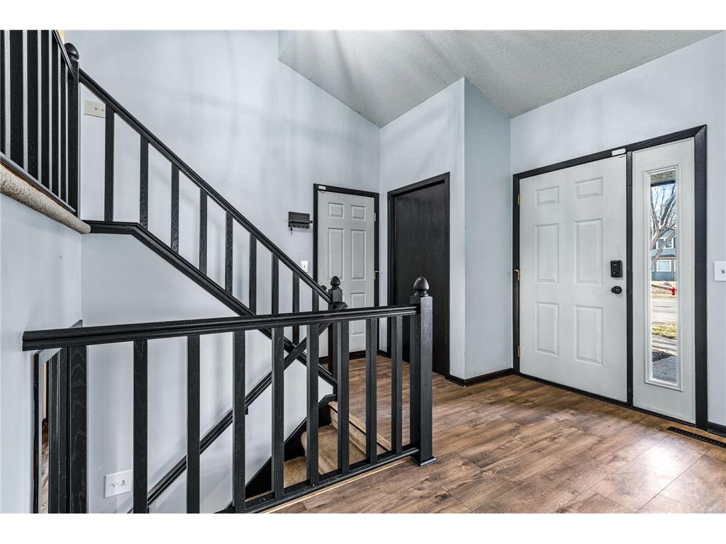 16408 Griffon Trail Lakeville MN 55044 7045516 image5