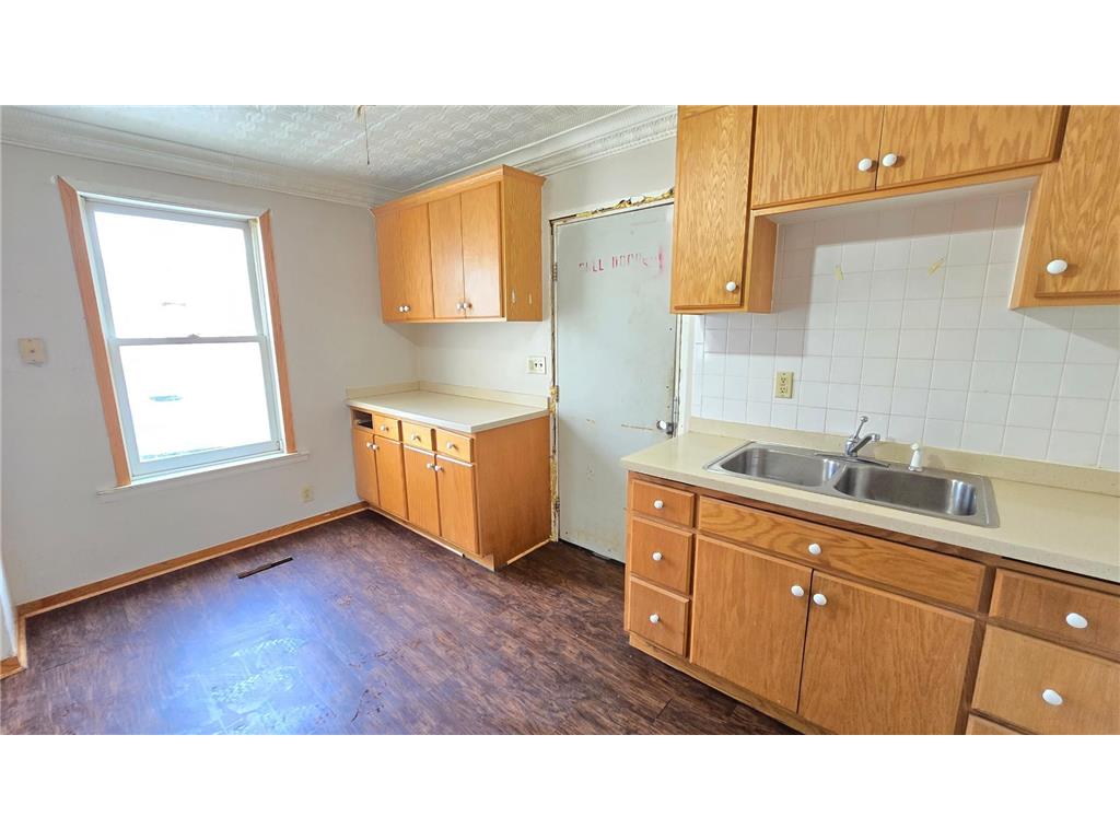 1641 Concord Street S South Saint Paul MN 55075 7032502 image8
