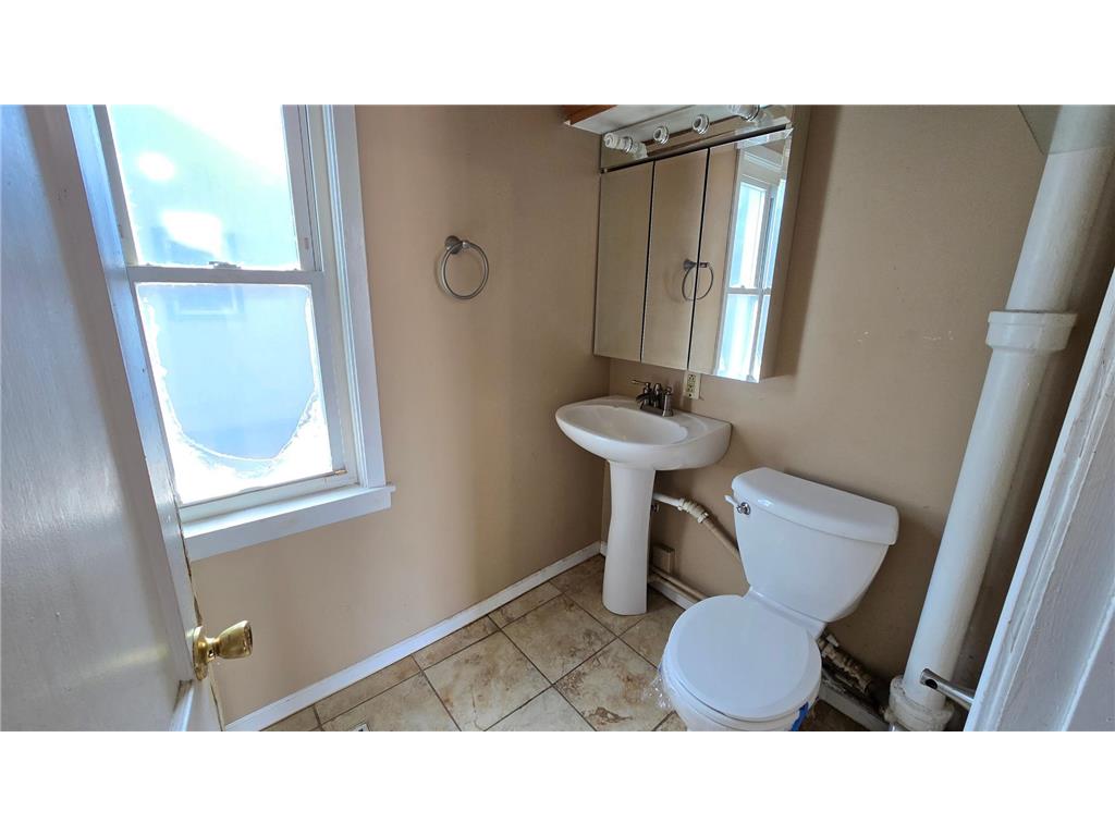 1641 Concord Street S South Saint Paul MN 55075 7032502 image9