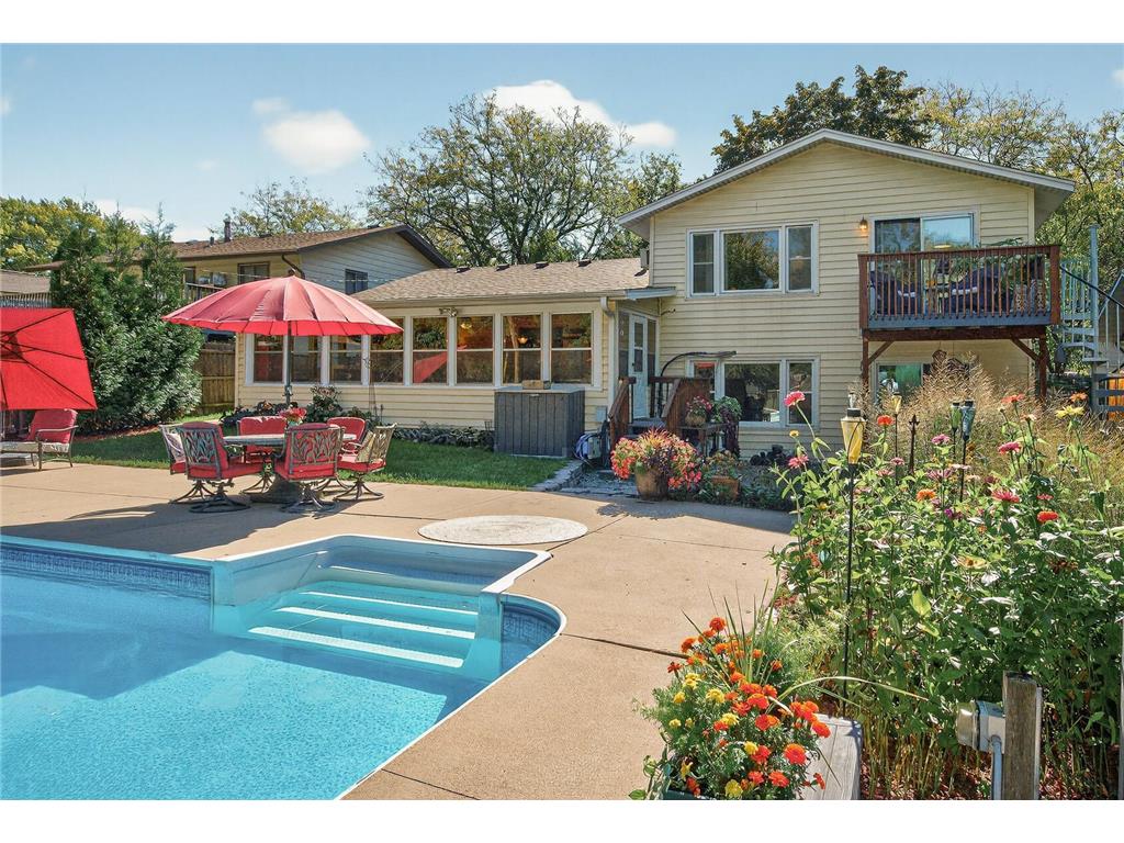 1641 Leone Avenue Saint Paul MN 55106 7012535 image1