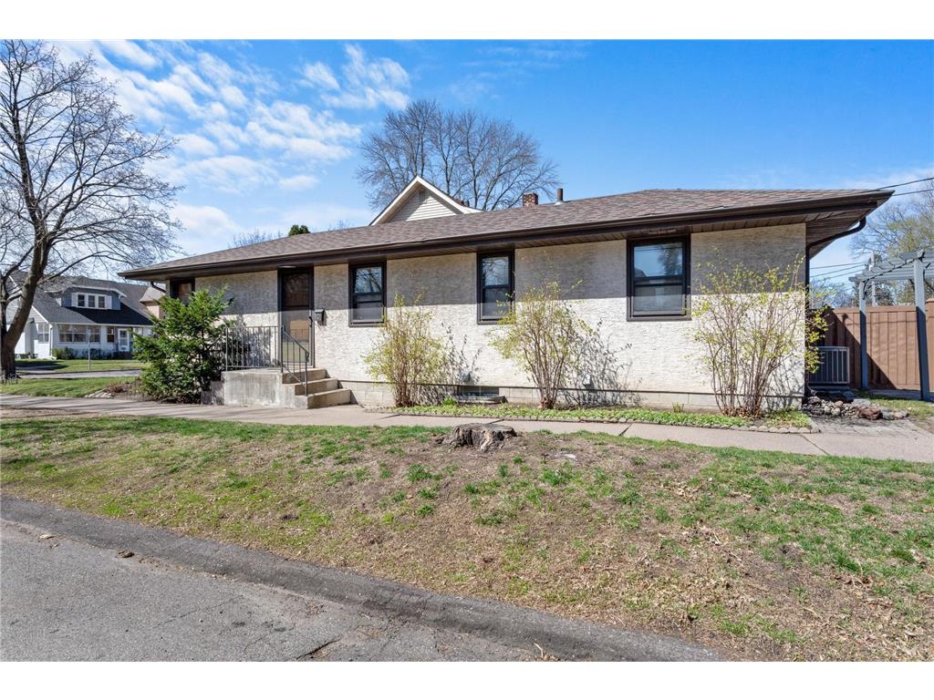 1641 Thomas Avenue Saint Paul MN 55104 6509790 image1