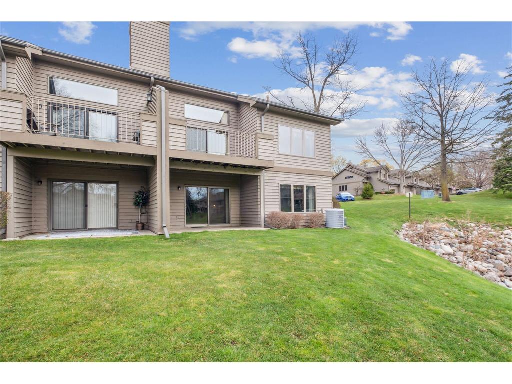 16411 Ellerdale Lane, Eden Prairie, MN, 55346 | MLS: 6519164 | Edina Realty