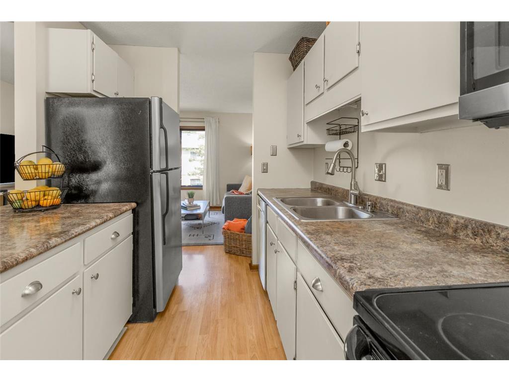 1643 Dunlap Street N #4 Saint Paul MN 55108 7007655 image6