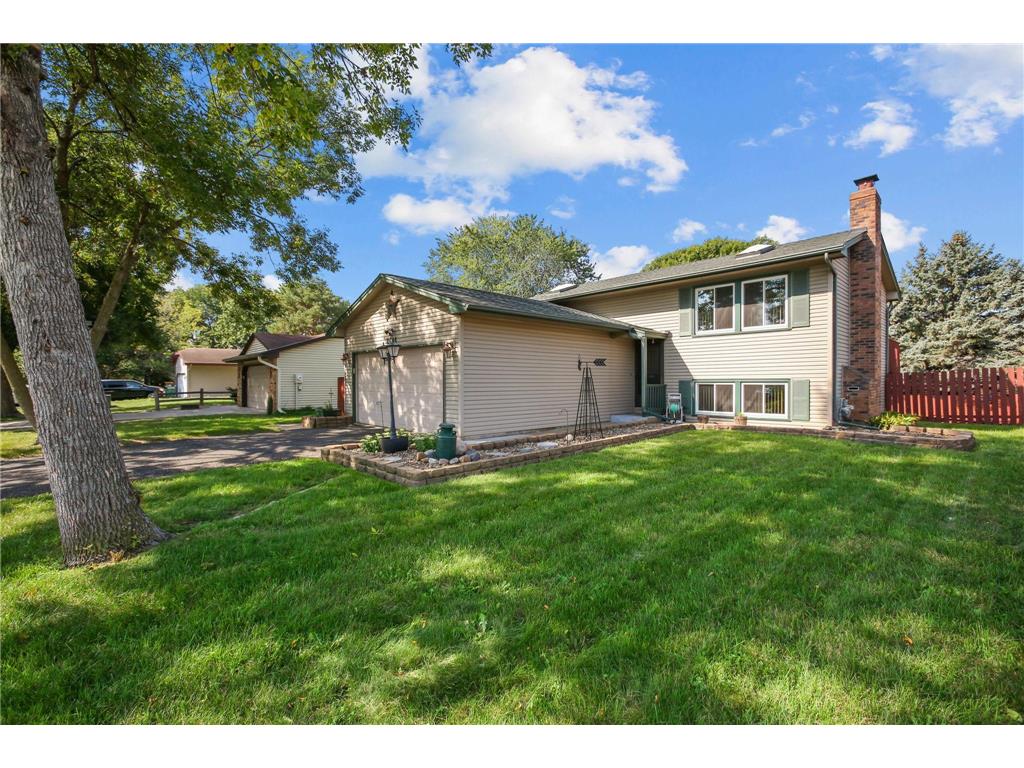 1644 84th Court N Brooklyn Park MN 55444 6419751 image1