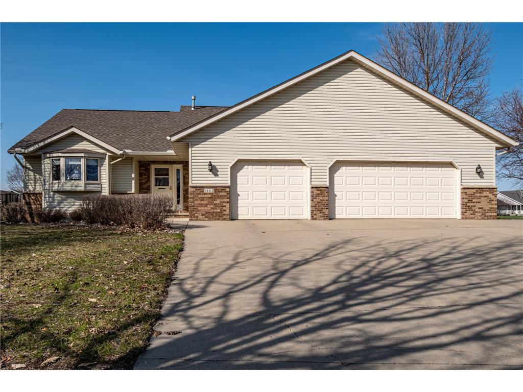 1645 8th Avenue SW Hutchinson MN 55350 6343877 image1