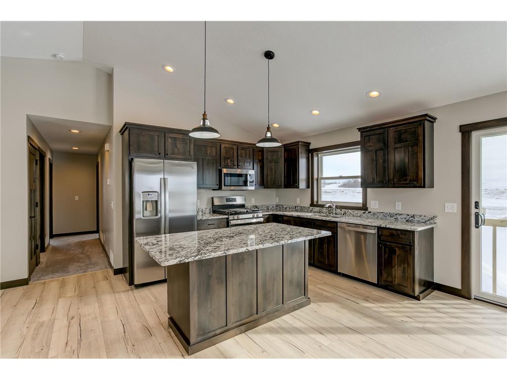 1645 Squirrel Way New Richmond WI 54017 6366332 image1