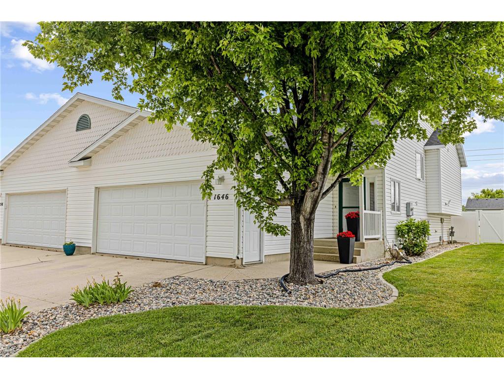 1646 19th Avenue E West Fargo ND 58078 7088928 image1