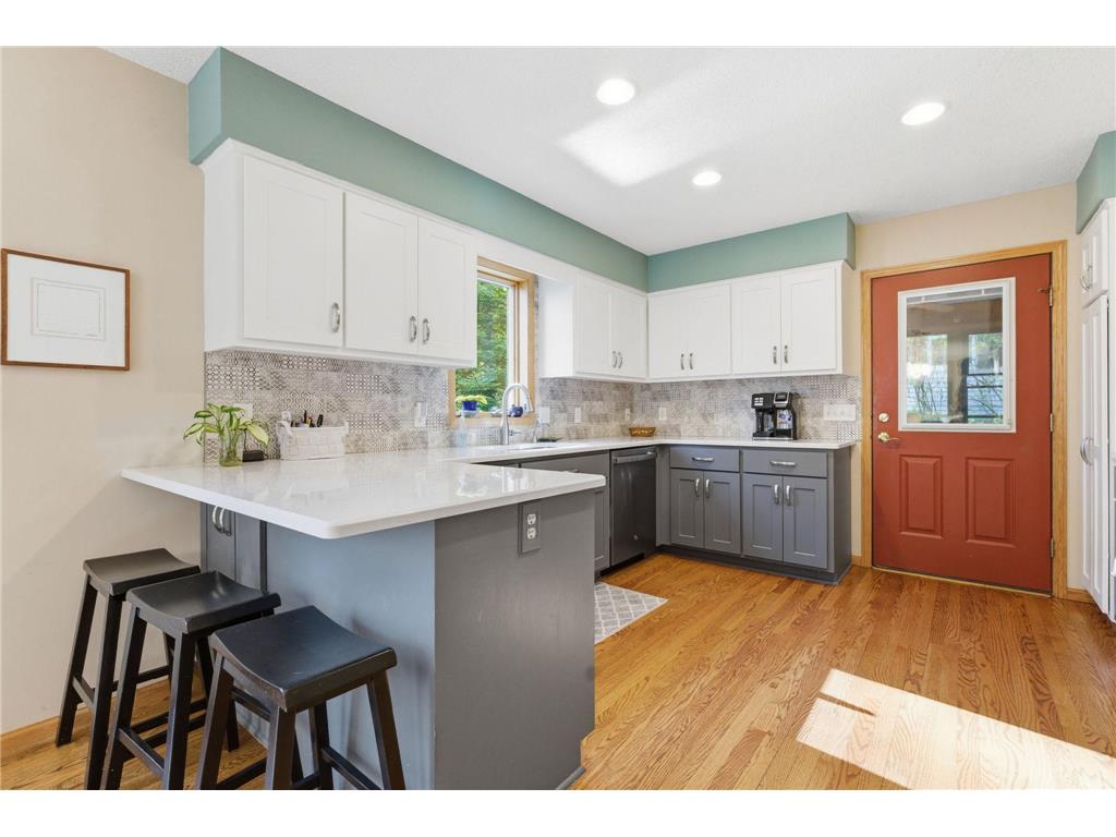 1646 Mayfield Heights Road Mendota Heights MN 55118 7073749 image3