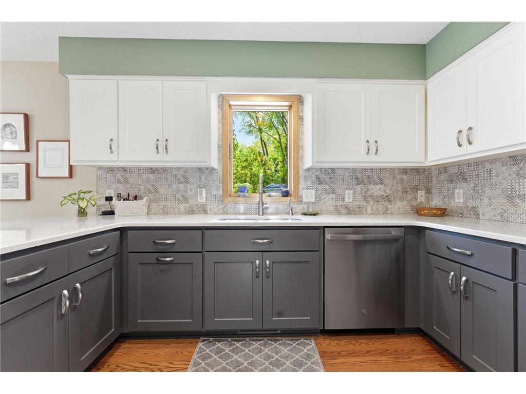 1646 Mayfield Heights Road Mendota Heights MN 55118 7073749 image8