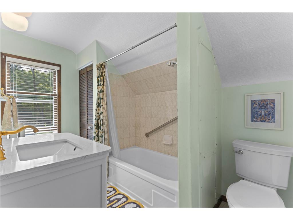 1646 Taylor Avenue Saint Paul MN 55104 7088129 image20
